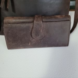 Estalon leather wallet